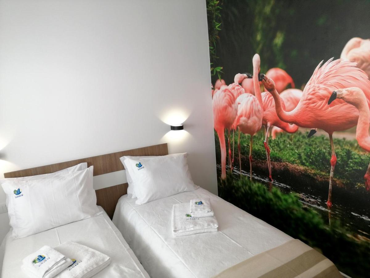 Suites Paradise Algarve Quarteira Esterno foto